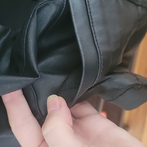 WHBM Cropped Military-Inspured Faux Leather Jacket, Black, Size 2 - Picture 5 of 9